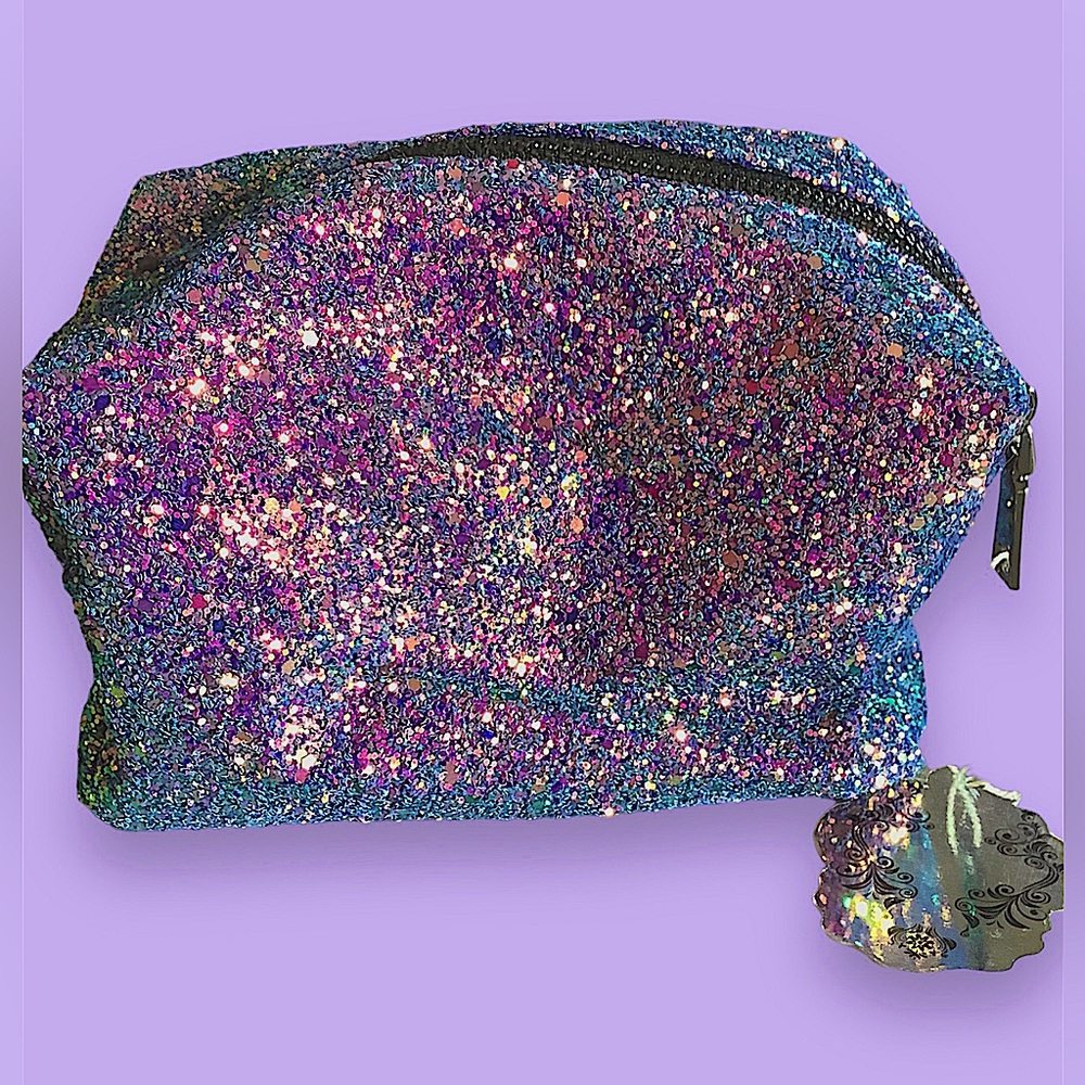 Makeup Bag NWT Glitzy Glitter bag.